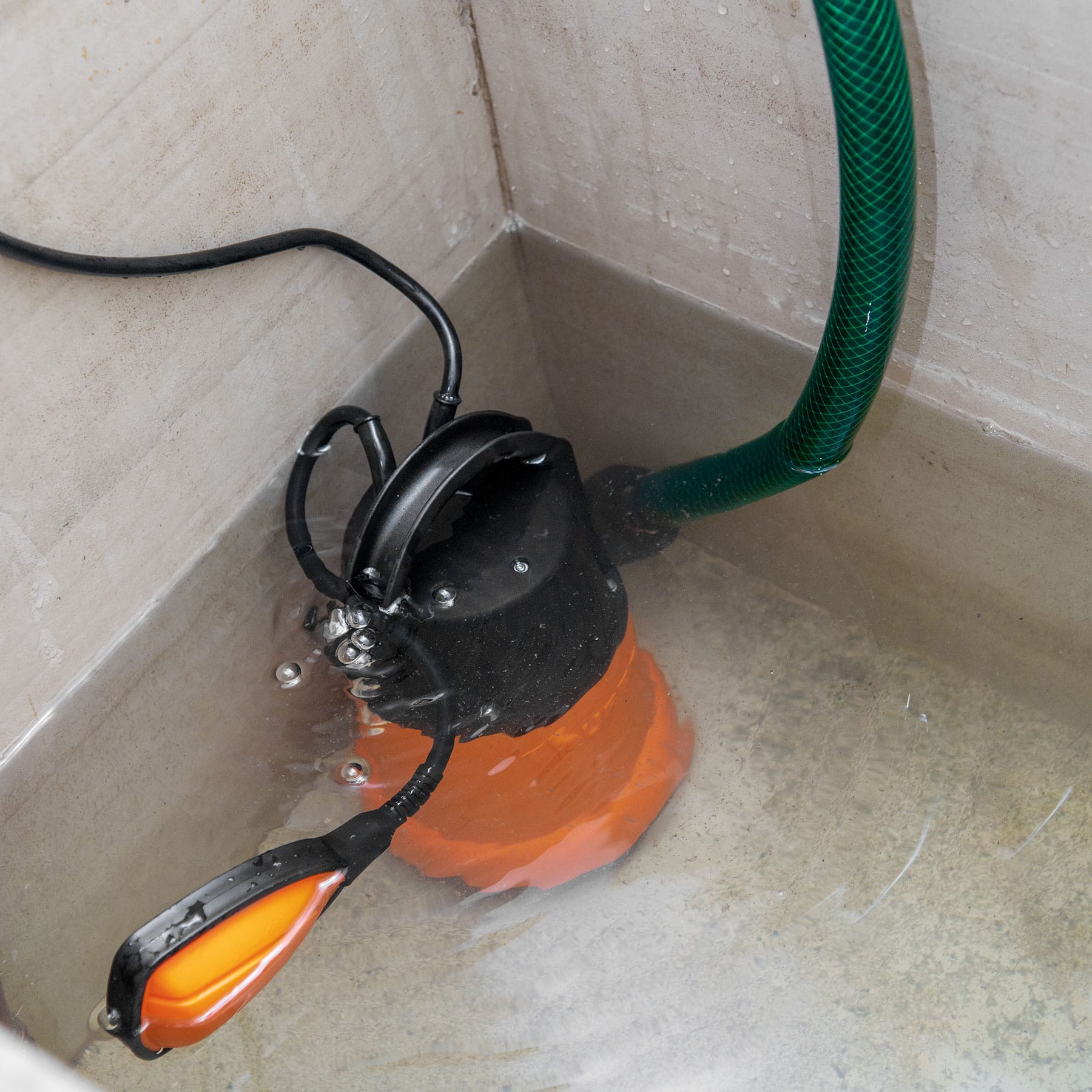 Bomba sumergible plástica para agua limpia 1 HP - Imagen 5